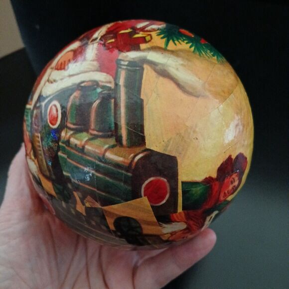 Vintage 5" Round Santa Claus Paper Mache Ball Christmas Ornament St. Nick Decor - Picture 9 of 10